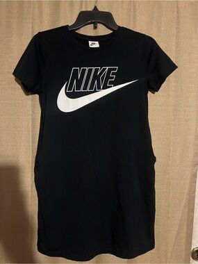 Girls Nike Black tee shirt Dress with White Swoosh and pockets